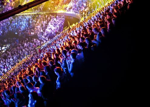 http://www.made-design.fr/INDEXHIBIT/files/gimgs/6_enfoires-2011-arena-publicsamedi.jpg